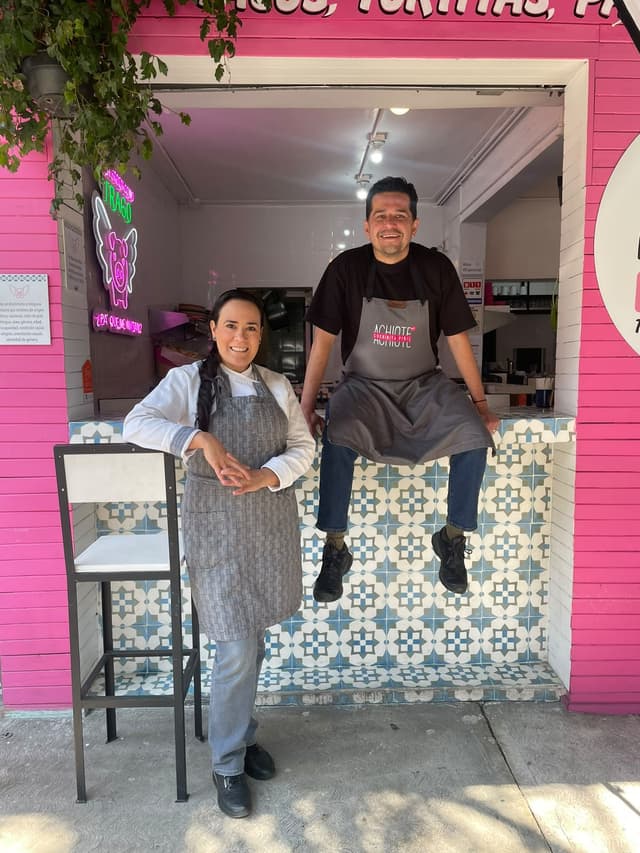Los chefs en la barra